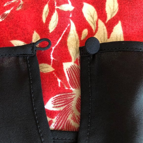 Superb Flutter Sleeve Chiffon-Like Blouse XS from Express - Picture 9 of 16